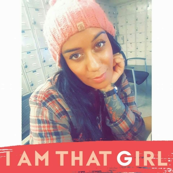 Meet your Posher, Yahel - Picture 3 of 4